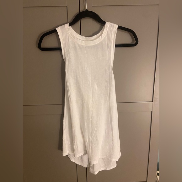 Lululemon Bend & Twist Tank - Picture 3 of 5